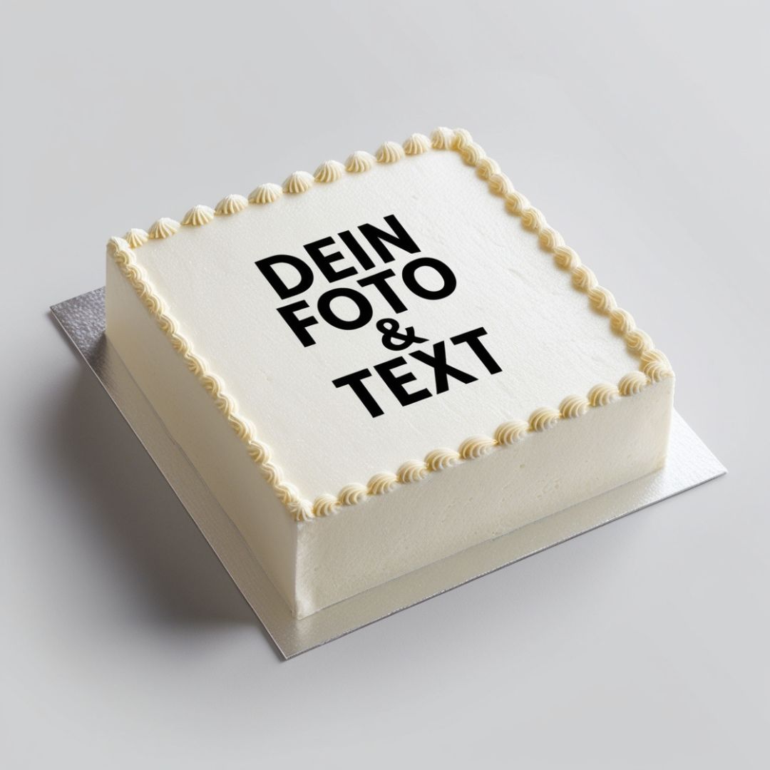 Square white cake mit individueller Tortenaufleger und schwarzem Text, schön verziert